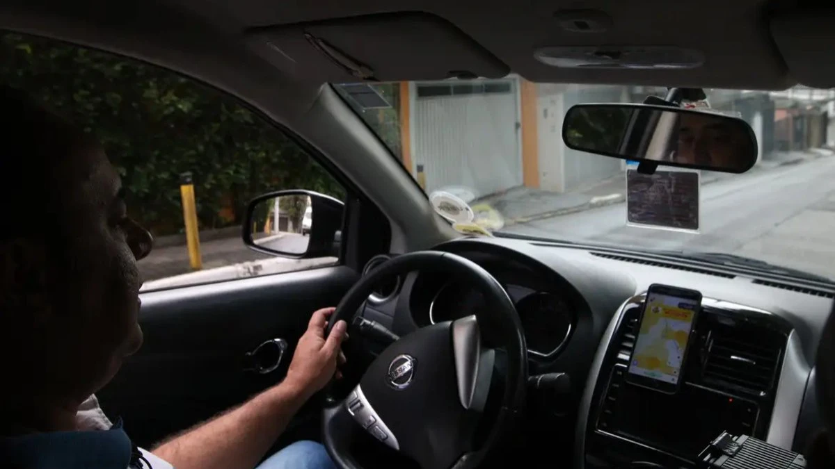 Uber muda lista de carros do Black e Comfort para 2027