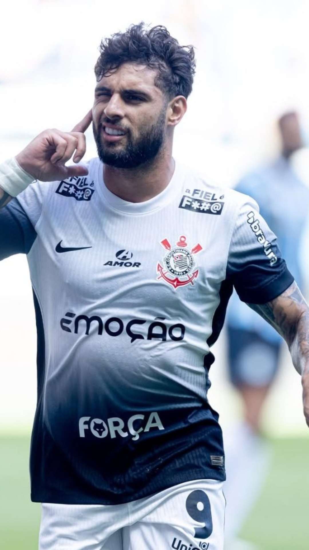 Yuri Alberto iguala marca de Tévez e encerra 2024 como artilheiro do Brasil