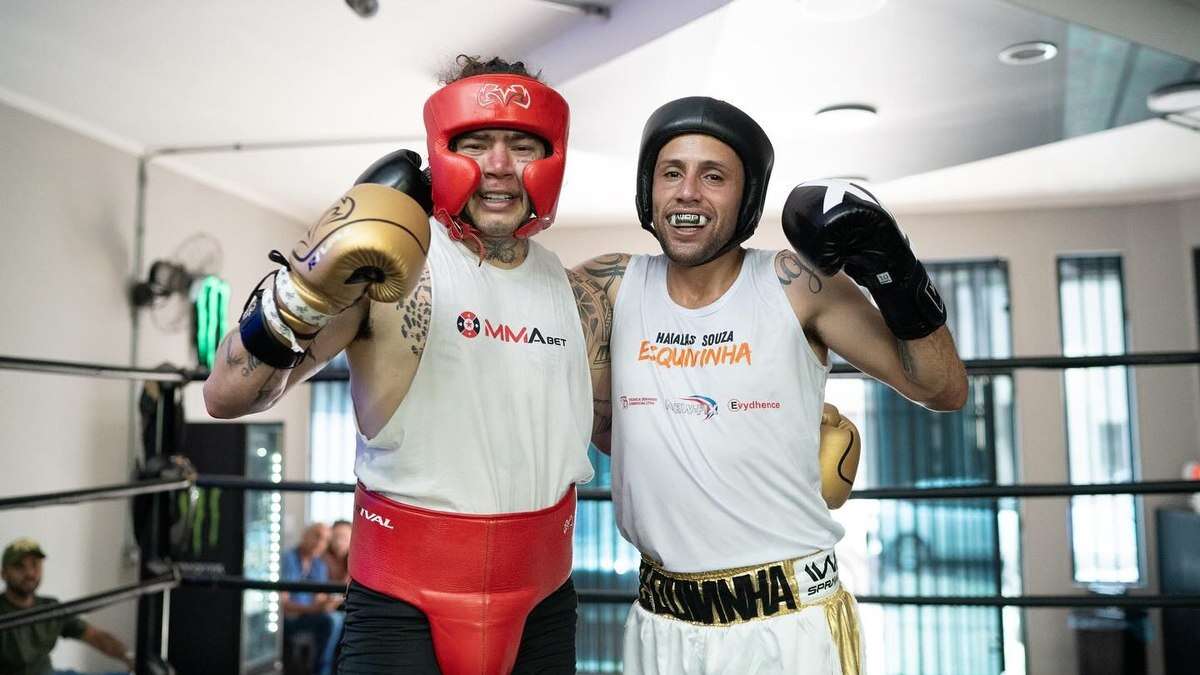 Whindersson Nunes tira sangue de campeão mundial durante treino de boxe