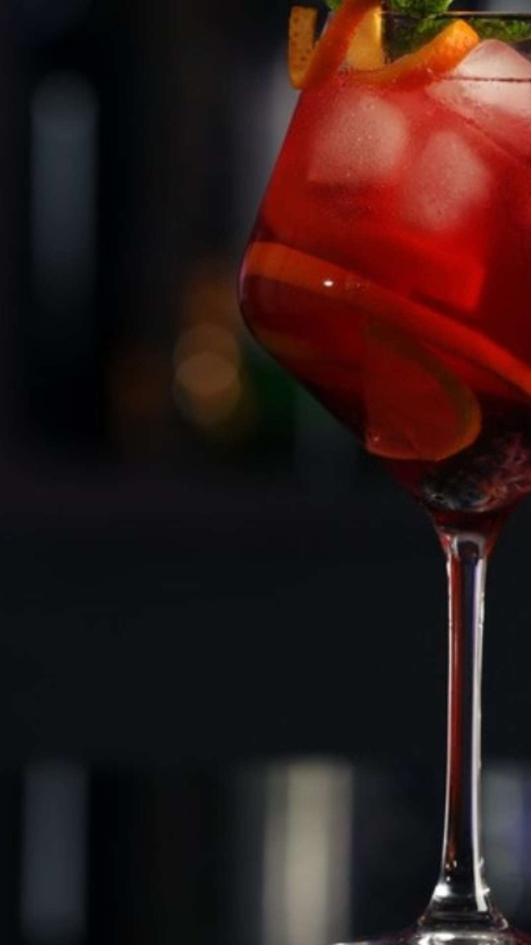 5 drinks com vinho para agitar suas festas de Halloween