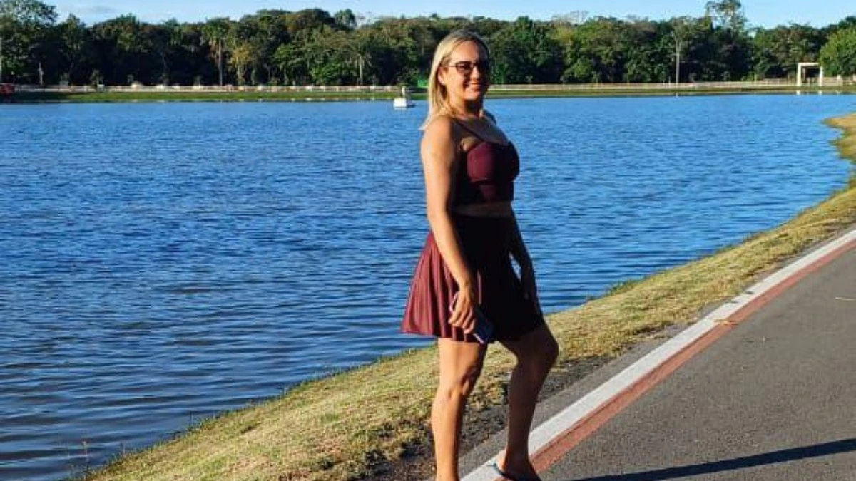 Mãe deixa filho com a avó e morre após carro bater em capivara