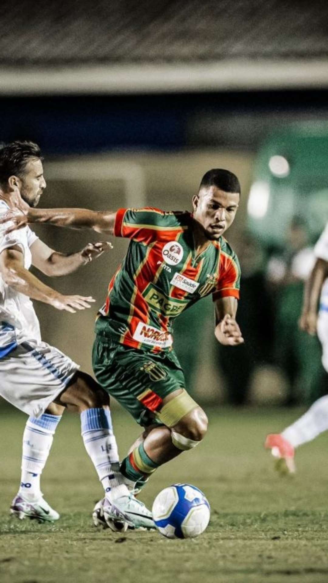 Sampaio Corrêa busca primeira vitória em jogo atrasado contra Caxias