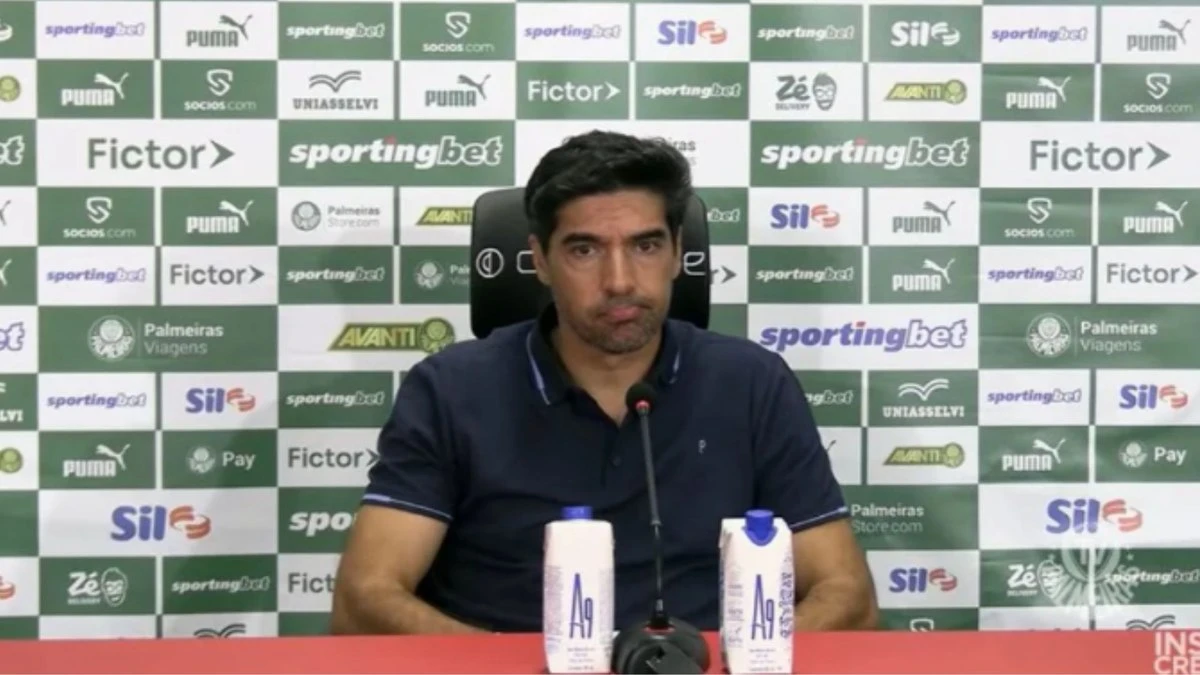 Web condena atitude de Abel Ferreira: 