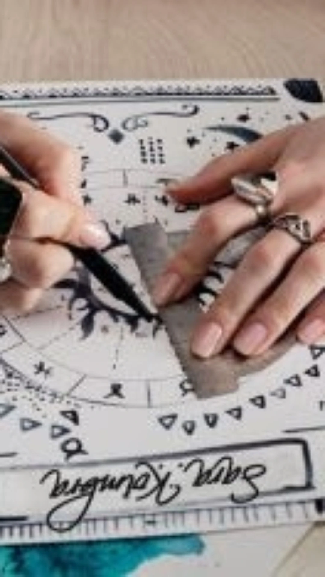 Previsão dos signos: semana começa com Lua Cheia e Urano em Gêmeos; saiba o que esperar