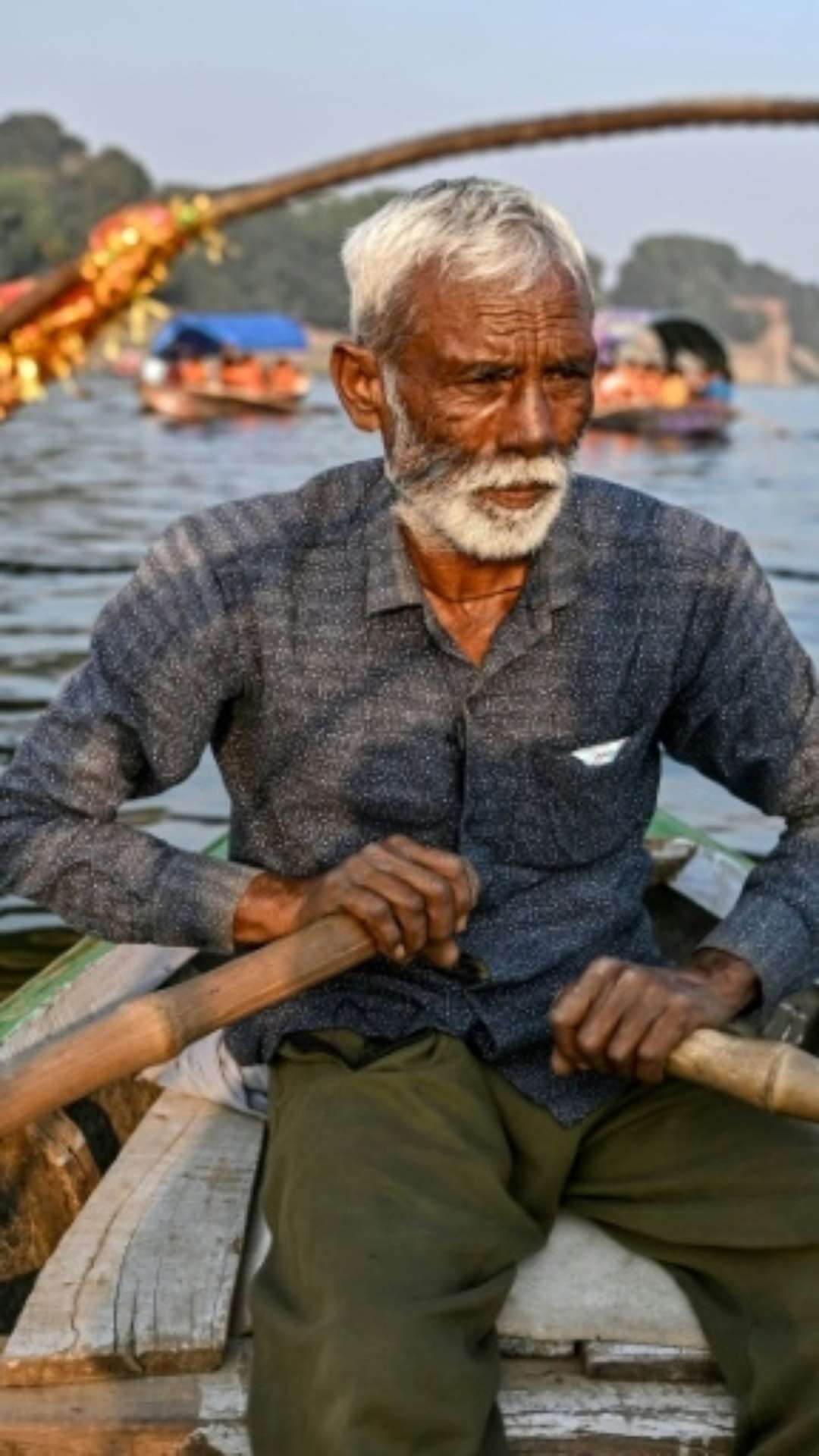 Os tradicionais barqueiros do festival hindu Kumbh Mela