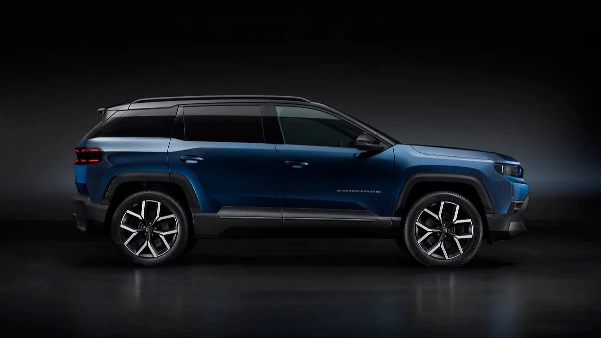 Jeep
lança novo Compass com versão elétrica e 650 km de autonomia