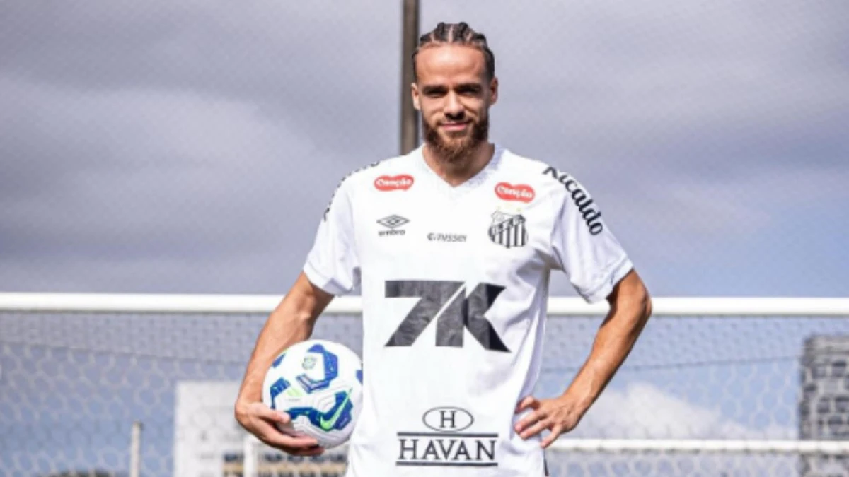 Billal posta video com funk sugestivo e agita torcida do Santos