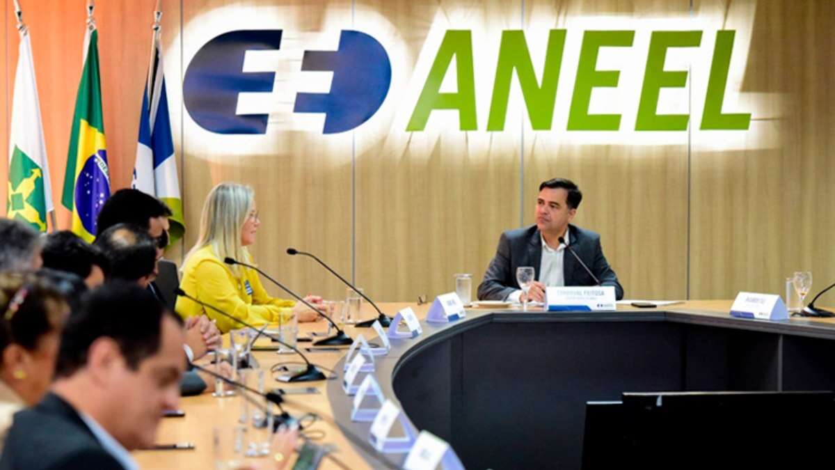 Aneel propõe novas regras para distribuidoras de energia após apagão em SP