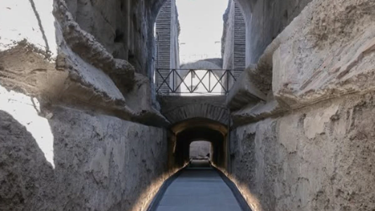 Coliseu de Roma abre passagem secreta usada por imperadores