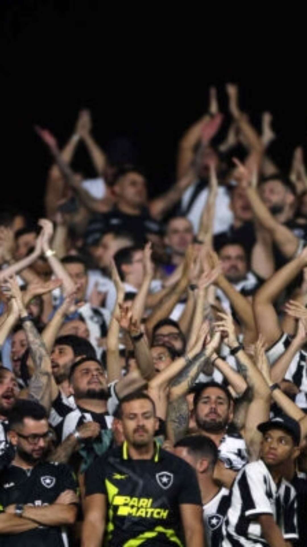 Botafogo garante ‘público do ano’ com venda antecipada de ingressos para jogo contra o Criciúma