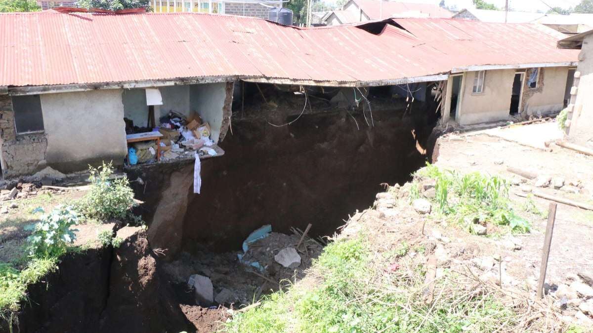 Quênia: chuva e tremor causam rachaduras gigantes no solo; veja fotos