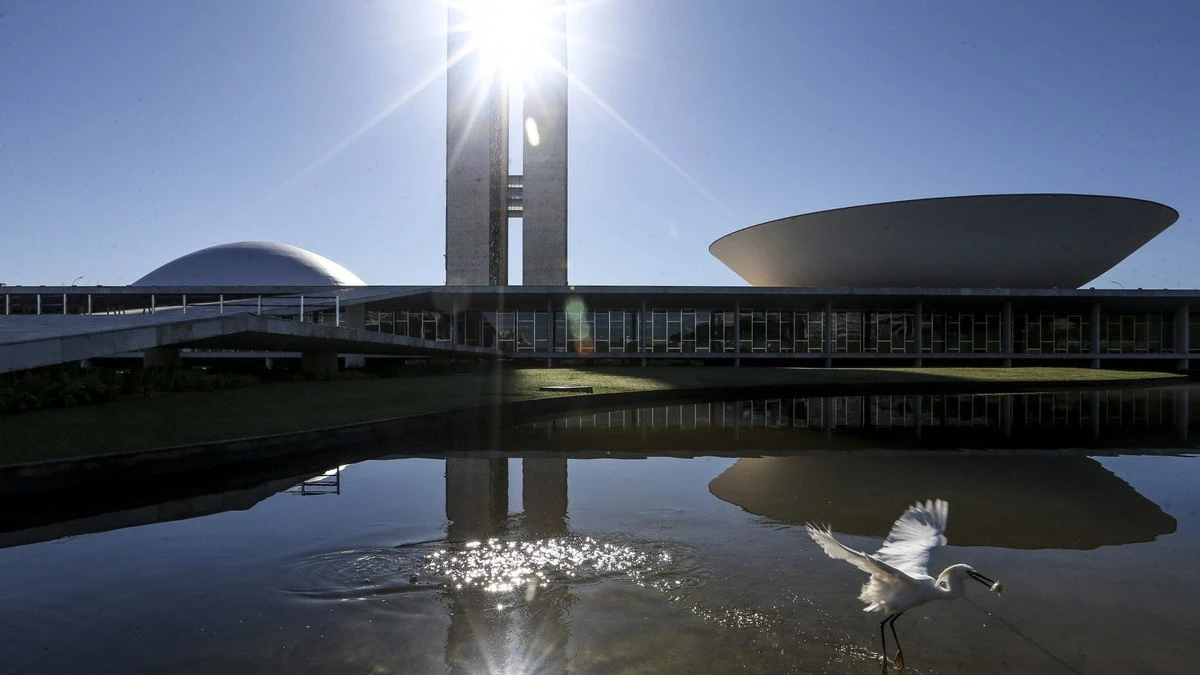 Líderes querem impedir restrição para trabalho aos domingos e feriados