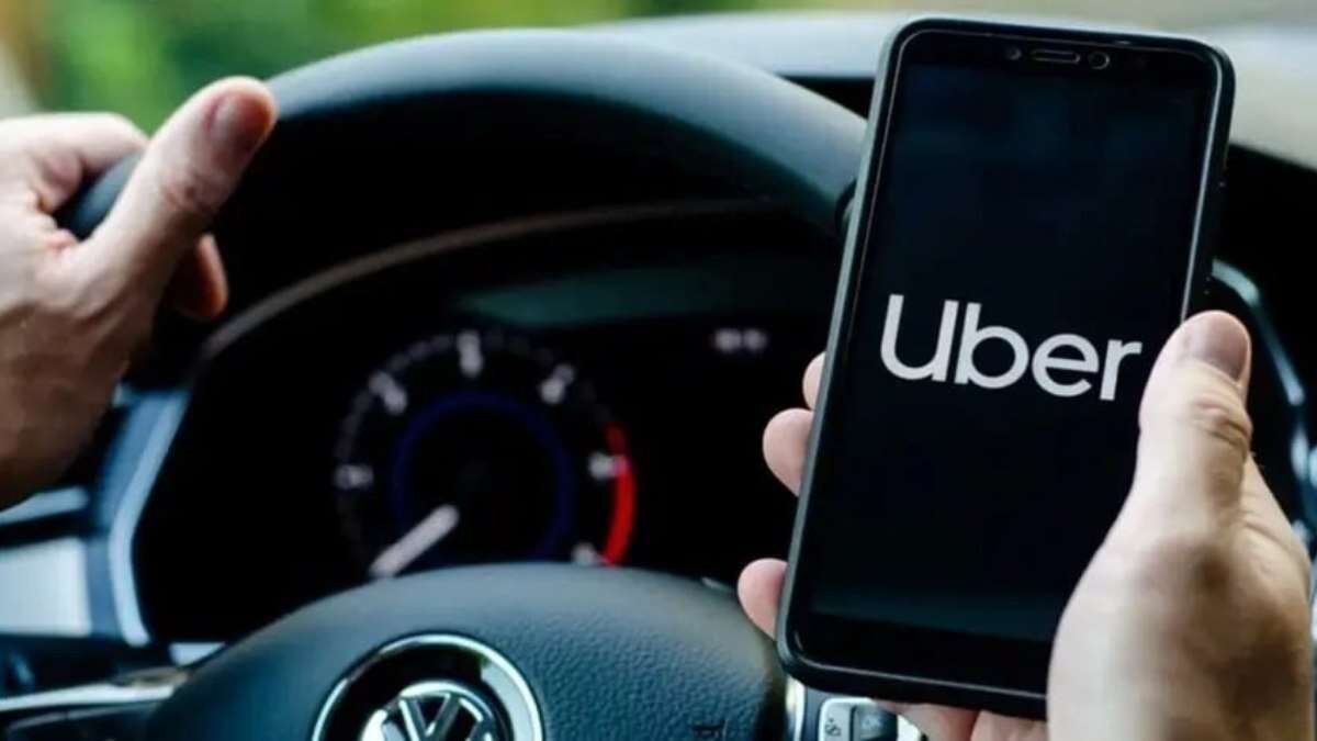 Uber paga R$ 15 mil a passageira que sofreu intolerância