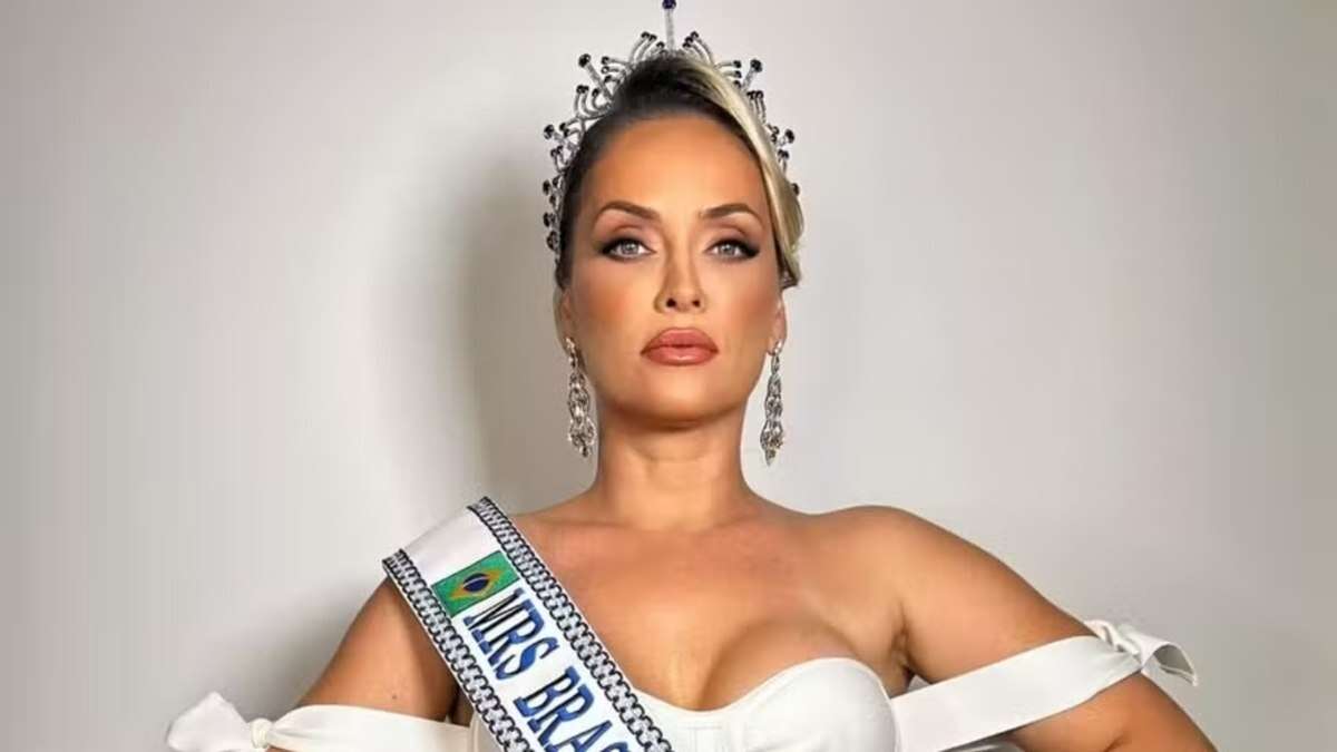 Miss de SC vence 1º concurso internacional de beleza aos 40 anos e mãe de quatro filhos