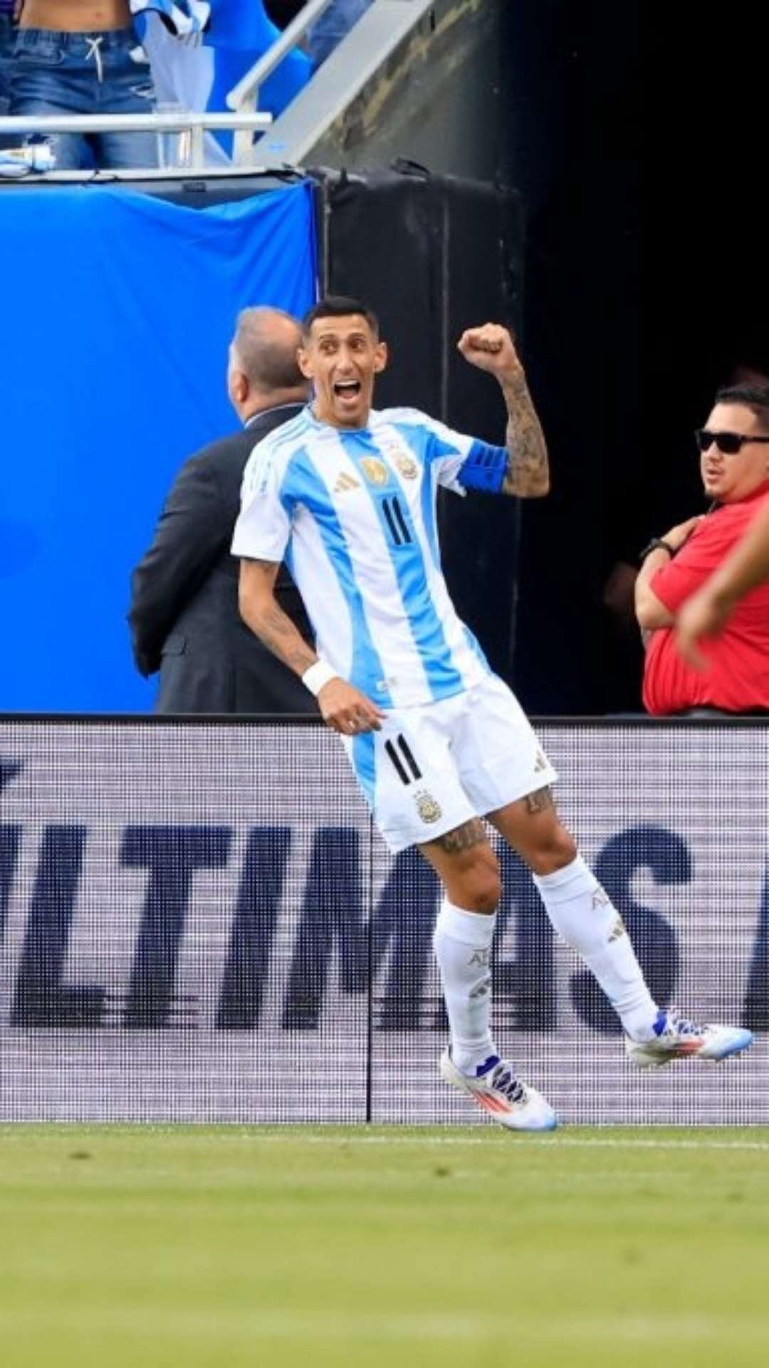 Com gol de Di María, Argentina vence Equador