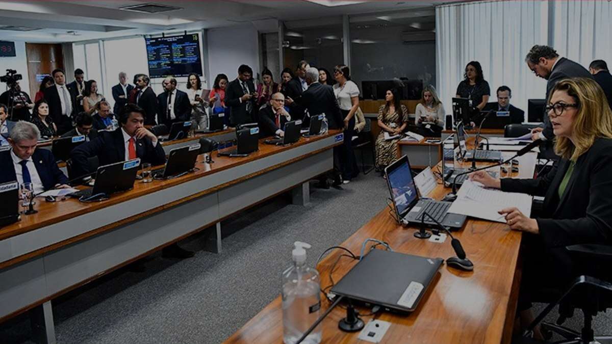 Reforma tributária segue para plenário do Senado nesta quinta após aprovação pela CCJ