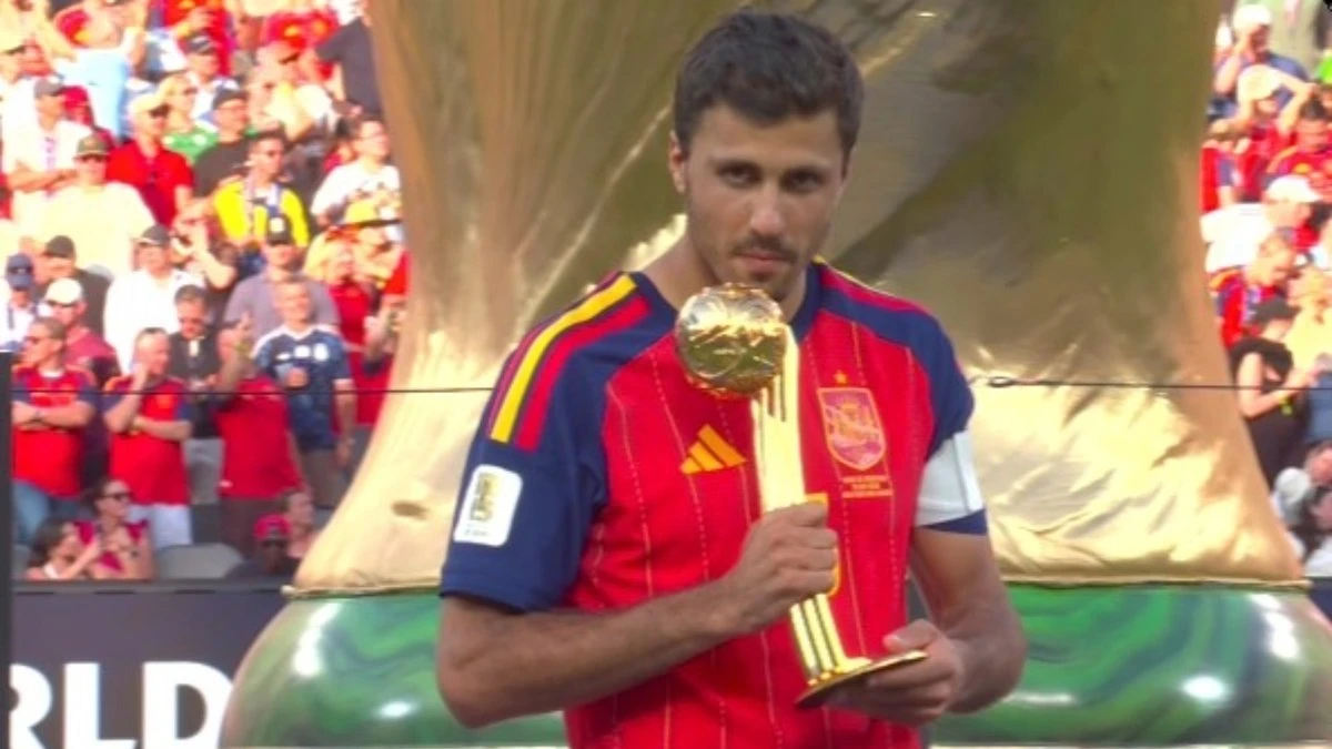 Diante de lágrimas de Messi, Rodri é eleito o melhor da Copa