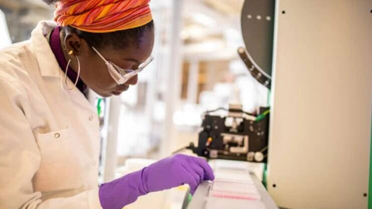 AstraZeneca retoma testes em voluntários no Japão
