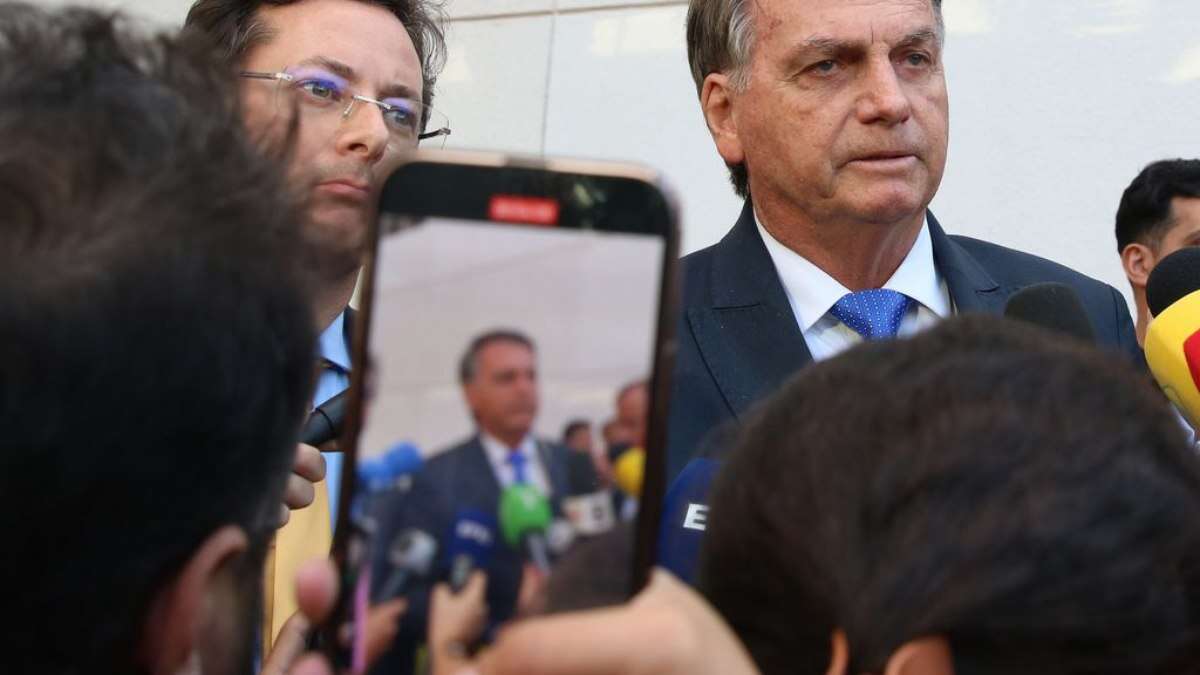 TSE volta a julgar ações contra Bolsonaro sobre suposto abuso de poder