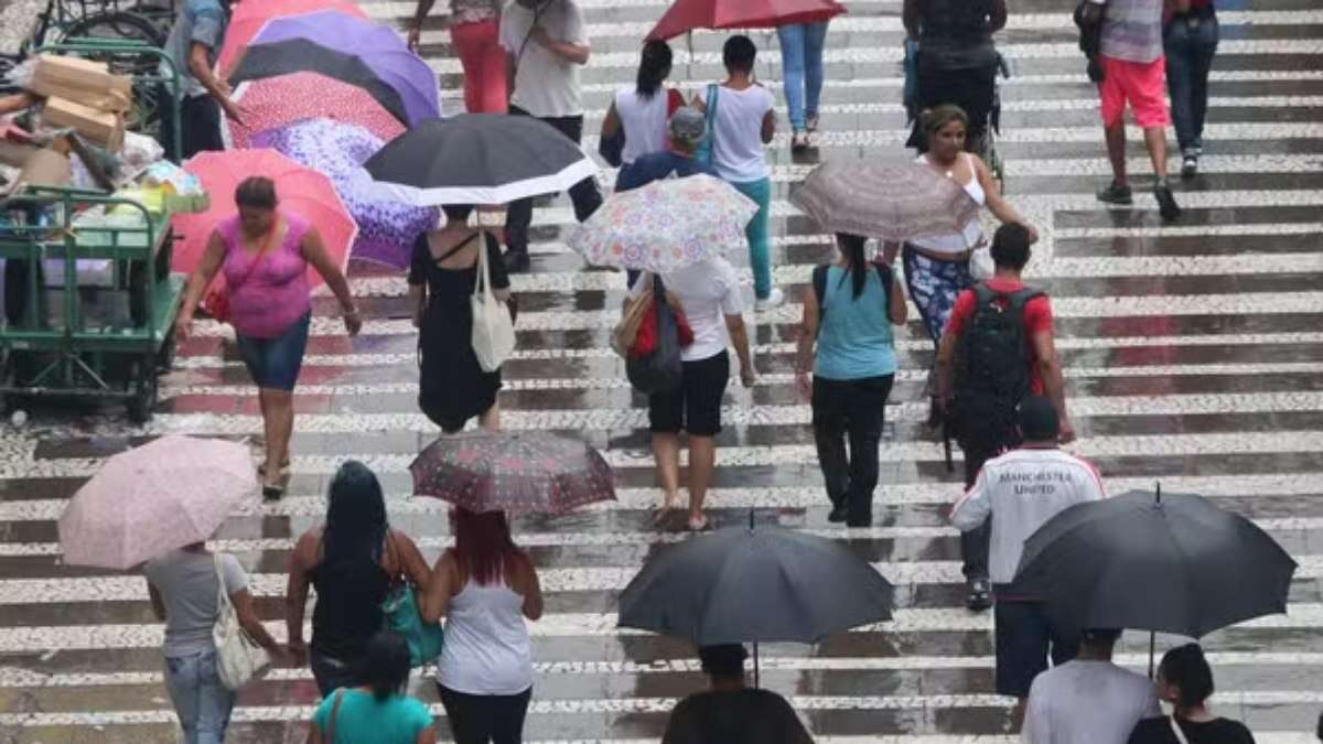 Chuva soterra casa e deixa três mortos e 29 desalojados em SP