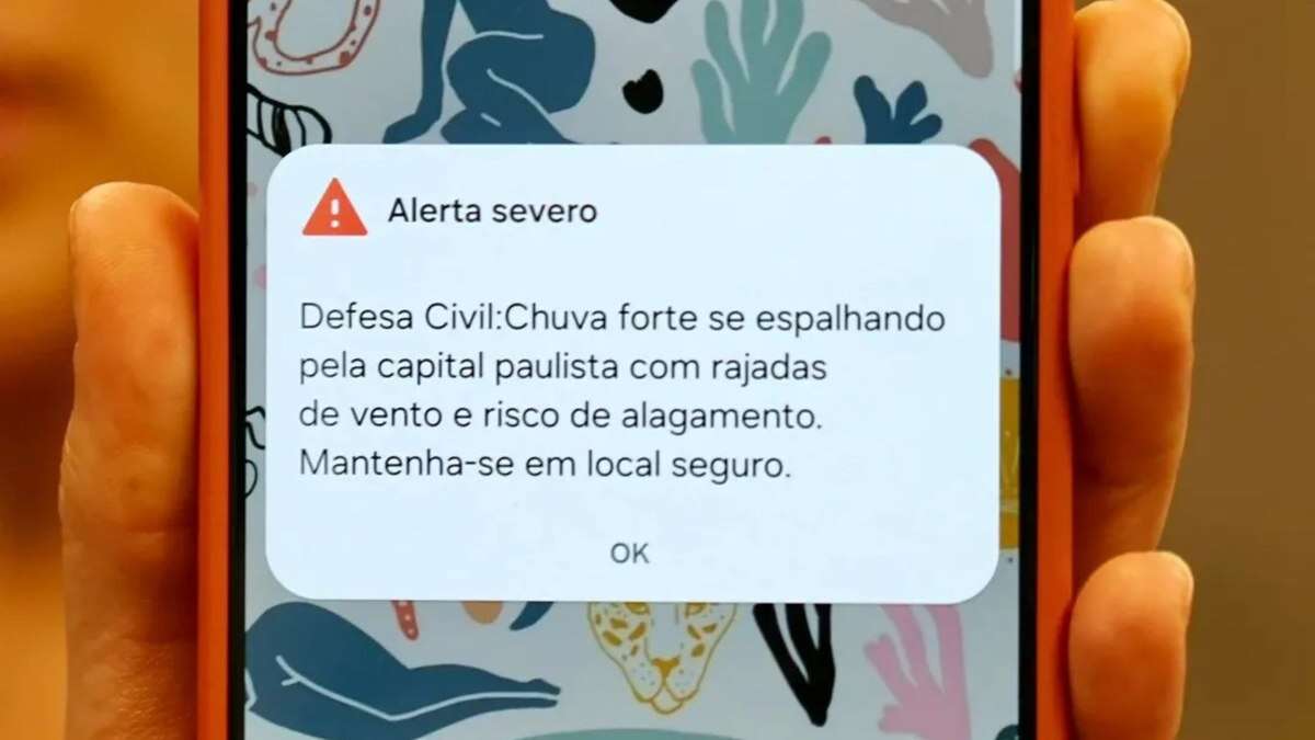 Celular apitou em SP? Veja como funciona o alerta da Defesa Civil