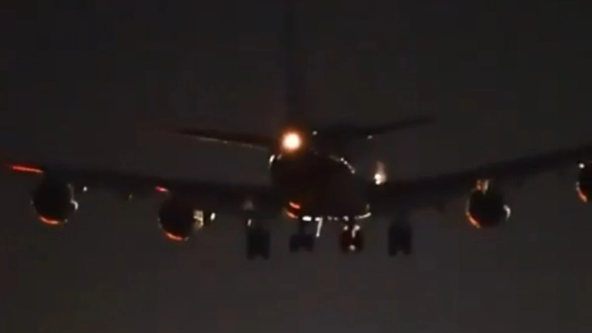 Avião bate motor no solo durante pouso em Taiwan