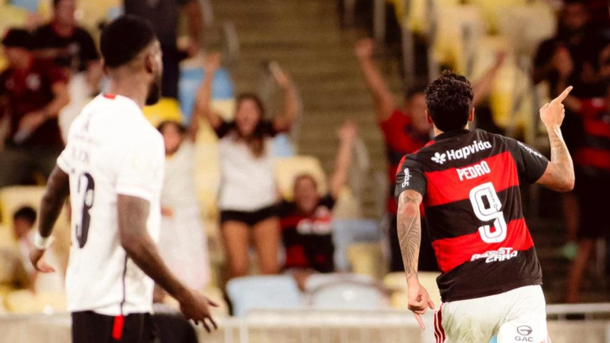 Vitória x Flamengo: escalações e onde assistir ao jogo de hoje