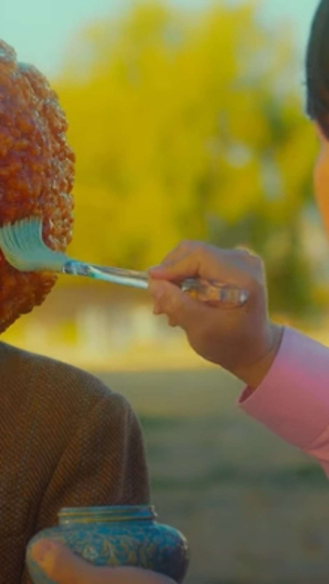 Chicken Nugget | A bizarra série da Netflix em que a mocinha vira um nugget