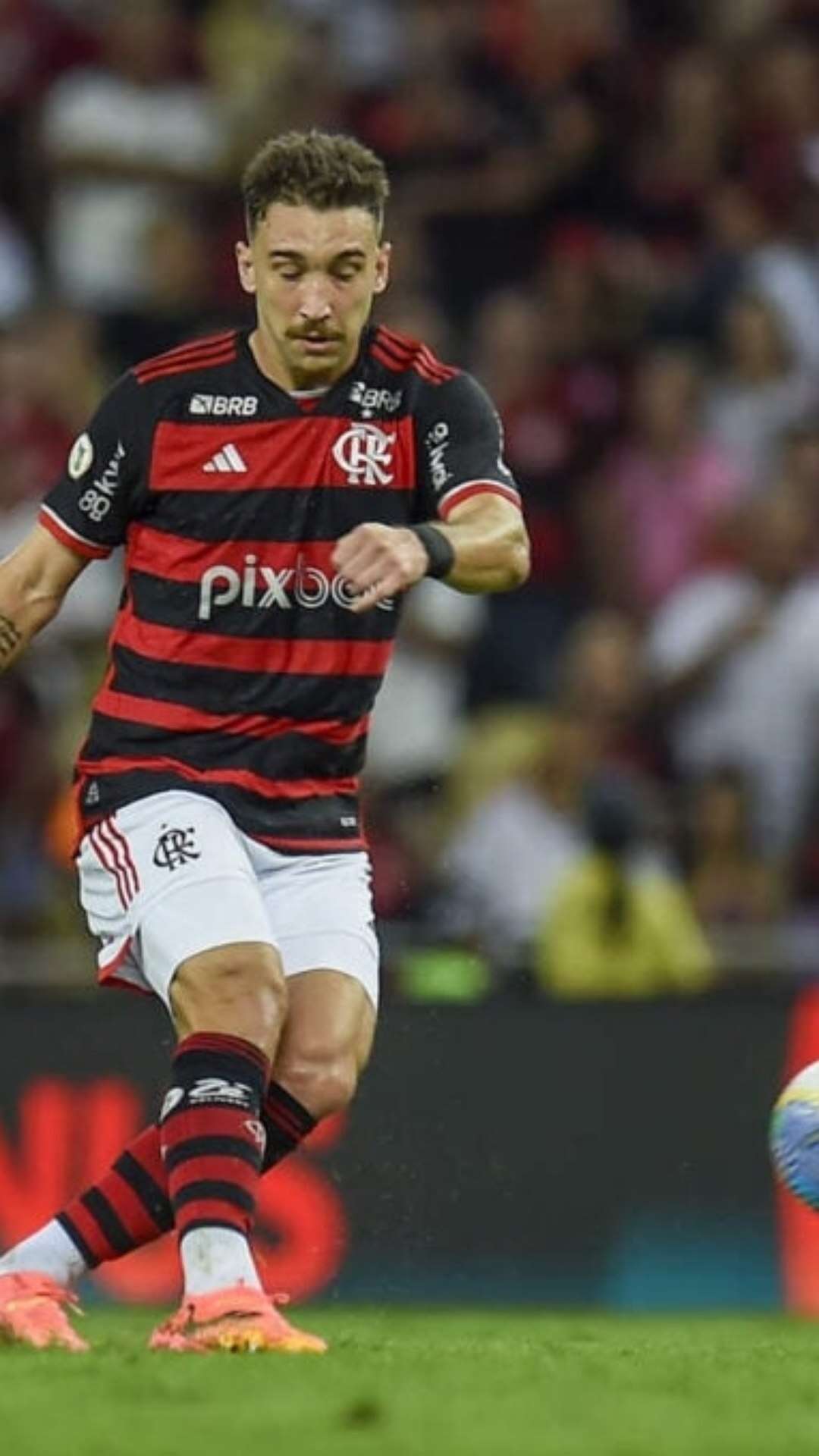 Flamengo volta a sofrer gol de escanteio após seis jogos