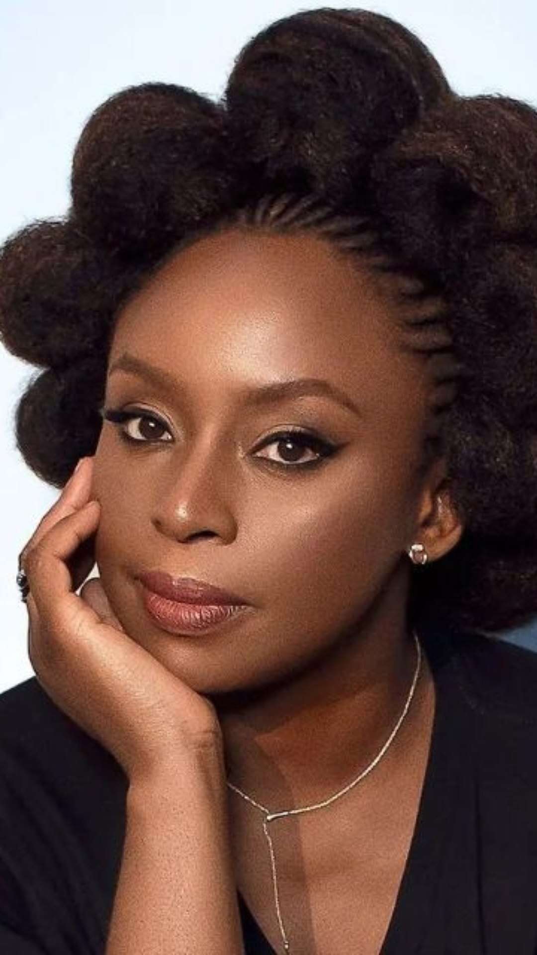 Novo romance de Chimamanda Ngozi Adichie será lançado em março