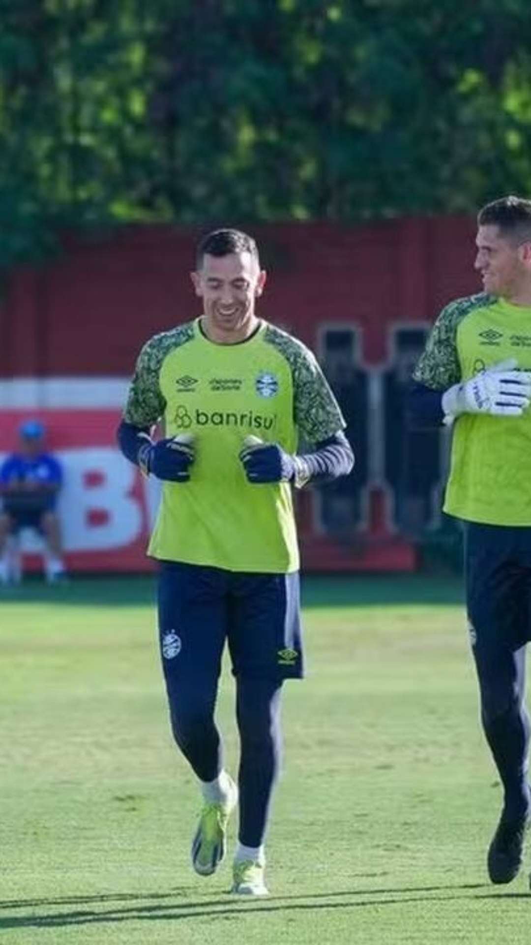 Marchesín vira reserva do Grêmio e discorda de rodízio: ‘Tem que respeitar’