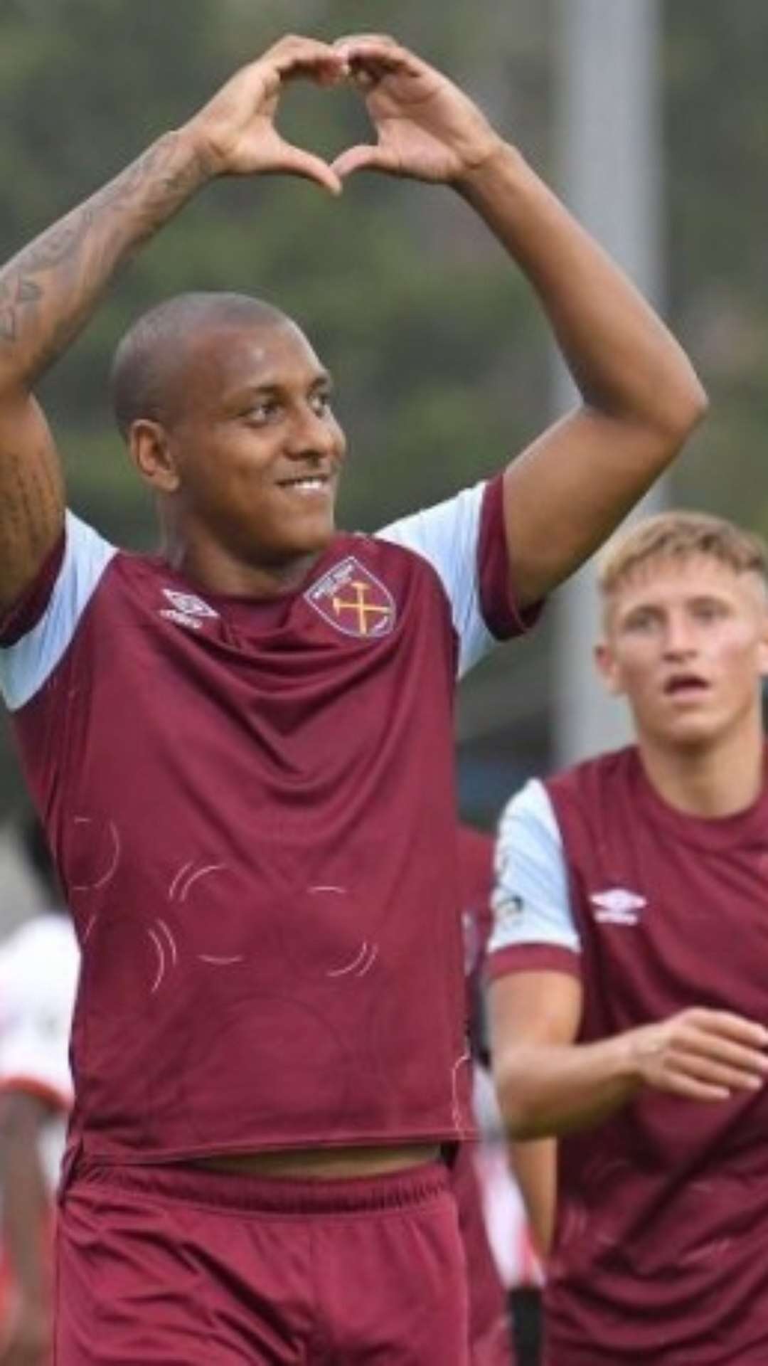 Zagueiro do West Ham é monitorado pelo Fortaleza