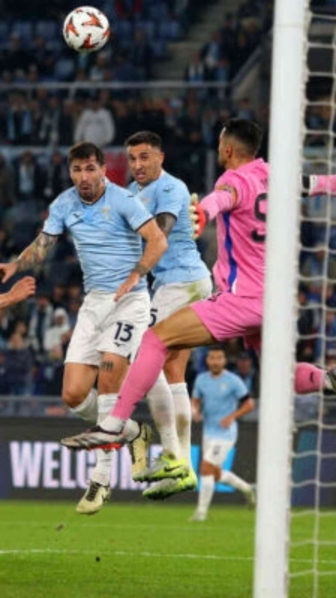 Pedro faz no fim, Lazio bate o Porto e lidera Liga Europa