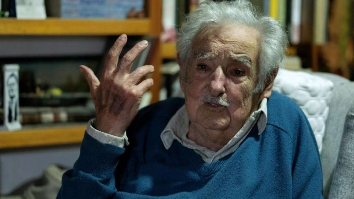 Pepe Mujica revela que câncer se espalhou e se despede: 