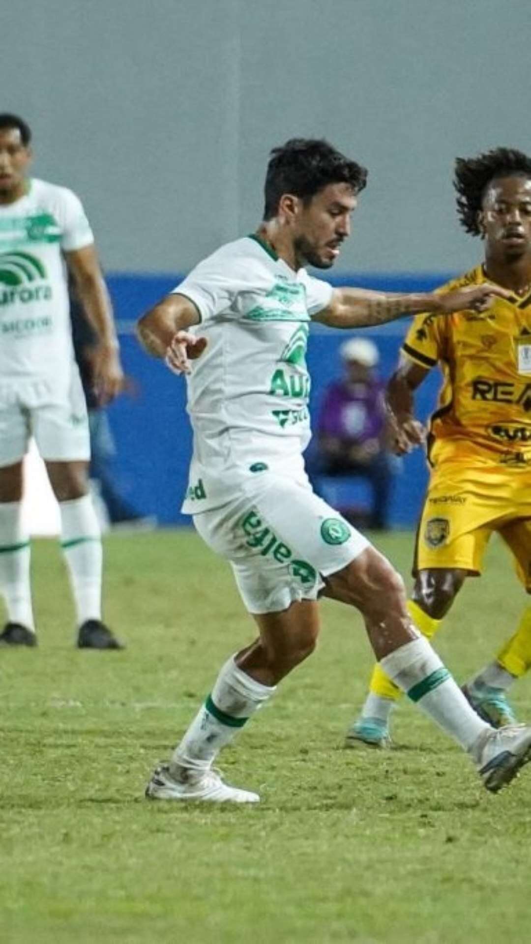 Chapecoense vence Amazonas em confronto direto na Série B