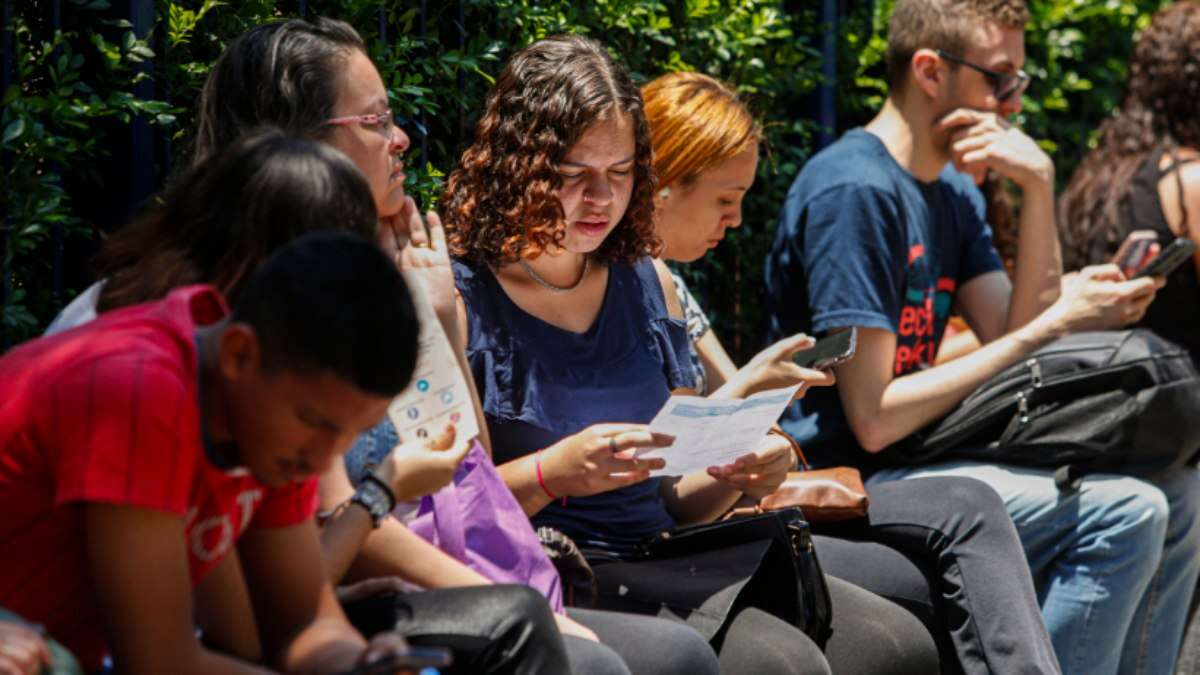 Enem: estudantes lidam com ansiedade e calor de 40ºC no segundo dia