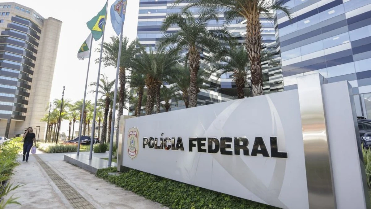 Ação da PF mira suspeitos de entregar 43 mil armas para facções