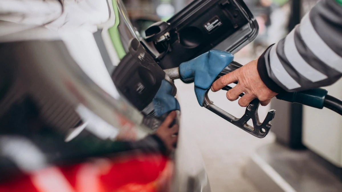 Gasolina deve subir até 15% após alta do petróleo no Brasil
