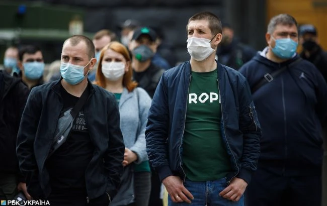 У Франції посилюють карантин у великих містах через коронавірус