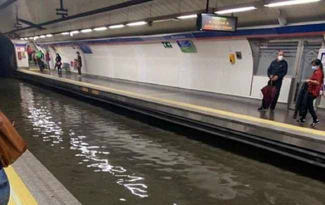 Злива накрила Мадрид. Рух метро паралізовано
