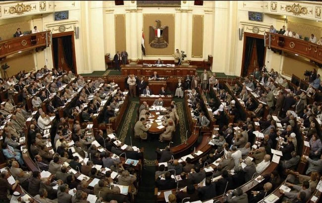 Парламент Єгипту схвалив військову інтервенцію в Лівію