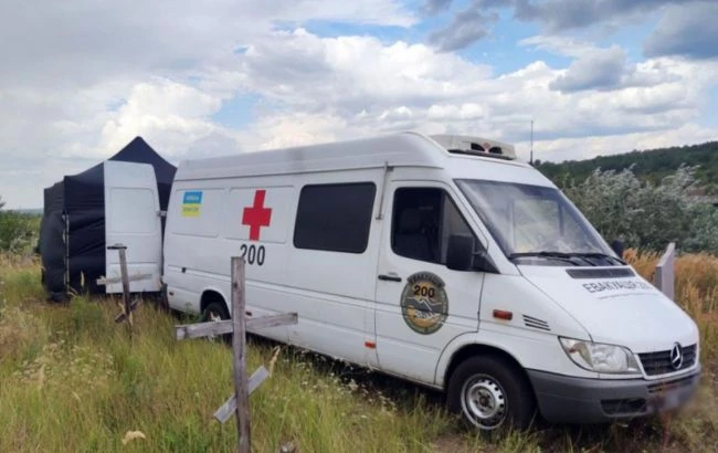 У Слов'янську провели ексгумацію тіл загиблих під час бойових дій в 2014 році
