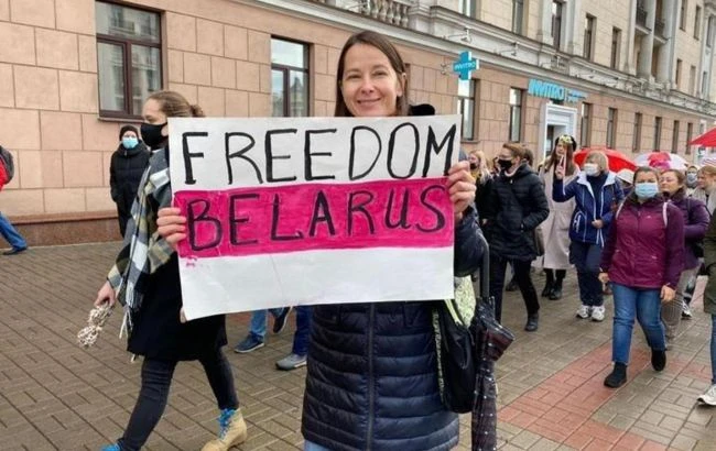 У Мінську почали виходити на 