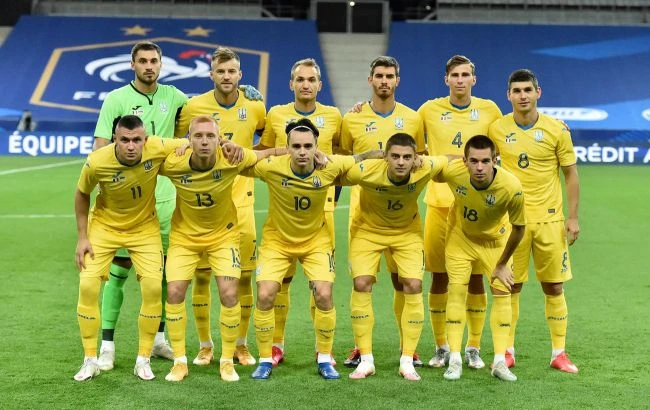 Збірна України має намір грати на Євро у формі з гаслом 
