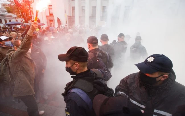 Народну розправу над політиками підтримують лише 25% українців
