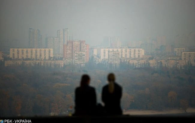 Україну накрив туман, можливе порушення руху транспорту