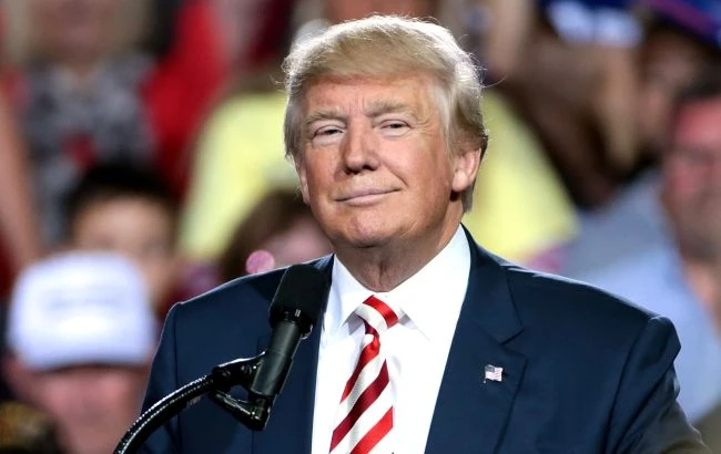 Трамп по телефону ображав Меркель і Макрона та хвалився Кім Чен Ину, - CNN