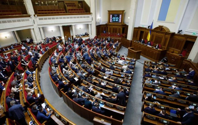 Рада може провести кілька позачергових сесій влітку