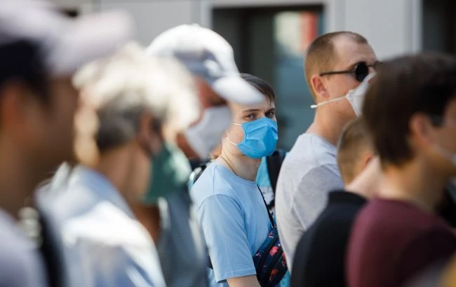 В містах України з понеділка змінюють правила карантину: де і що заборонено
