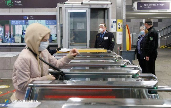 Київ запустив продаж смарт-квитків на поїзди та метро